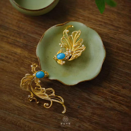 龢盒原创 暴力蓝美松银镶斗鱼胸针 商品图0