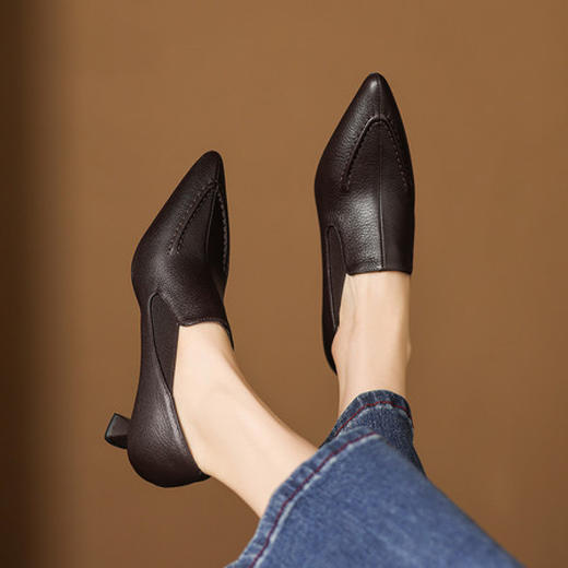 【预售5天】法式真皮尖头深口单鞋中跟粗跟小皮鞋舒适细跟纯色气质鞋&18-858 商品图3