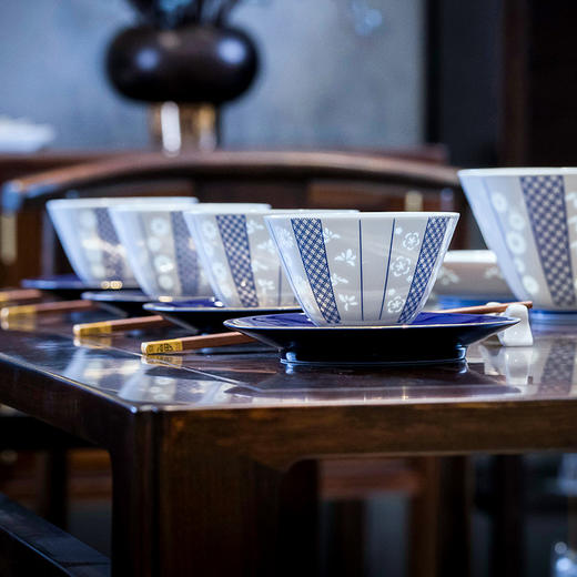 玉柏青花梅兰竹菊15头餐具套组4人食 商品图0