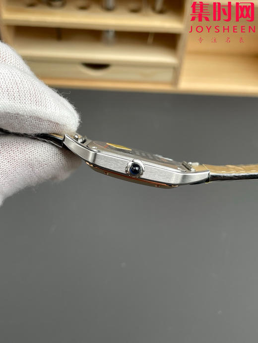 AF卡地亚山度士杜蒙系列 桑托斯大号 中性腕表 成熟魅力之典范 表盘尺寸43.5X31.4mm 小手腕男生福音 商品图5