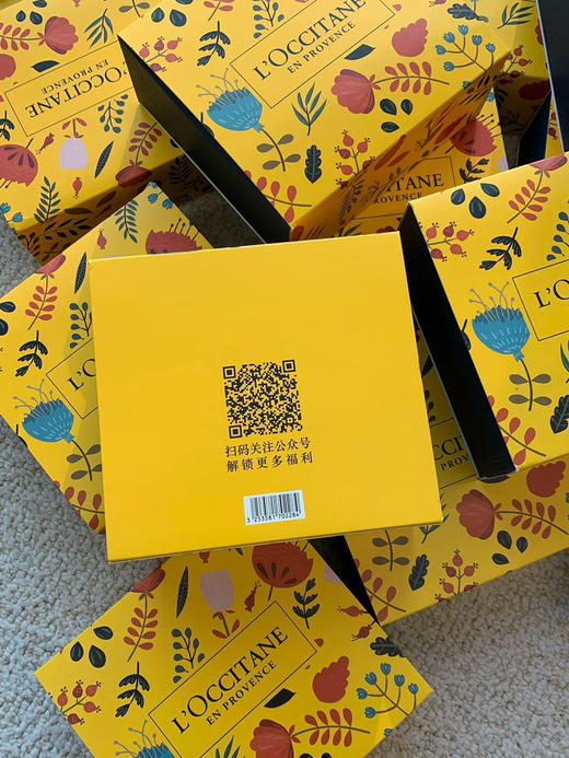 原单正品欧舒丹甜扁桃四件套旅行装：这包装我直接封神！看这颜值！欧舒丹新出的甜扁桃四件套旅行装，光是包装就把我拿捏死了！！！
清货特价 商品图9