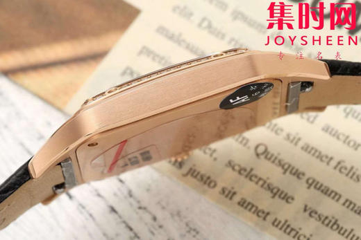 AF卡地亚山度士杜蒙系列 桑托斯大号 中性腕表 成熟魅力之典范 表盘尺寸43.5X31.4mm 小手腕男生福音 商品图7