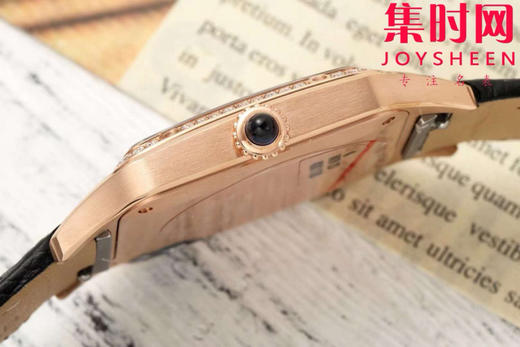 AF卡地亚山度士杜蒙系列 桑托斯大号 中性腕表 成熟魅力之典范 表盘尺寸43.5X31.4mm 小手腕男生福音 商品图6