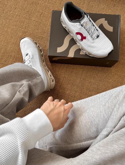 官网在售1490软妹币  on昂跑 马年限定缓震训练运动休闲运动鞋跑鞋 商品图1