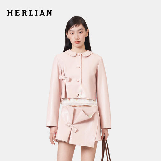 HERLIAN 2026年春季新品掐褶设计粉调皮短款PU皮女士修身外套 商品图0