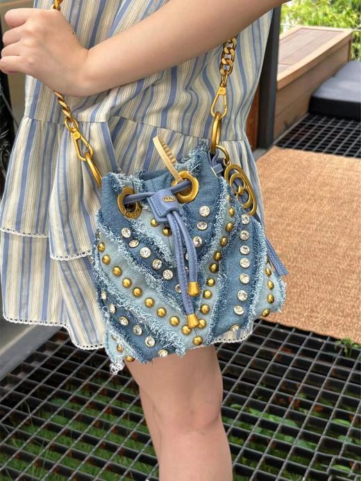 意大利宝藏小众品牌【LA CARRIE】 全套包装！6个原创热卖款式可选！包型立体精致！ 商品图3