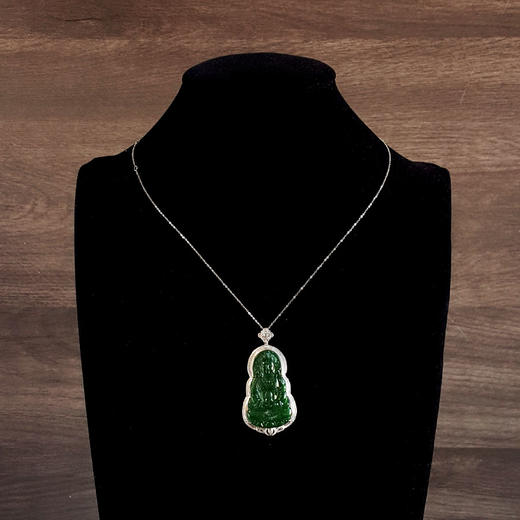 【天然正品】A货翡翠AU750白金镶钻镶天然细腻冰种满绿观音坐莲（平安安乐）翡翠吊坠项链53.0*27.0*9.0MM（皆取最大值）181125AH37 商品图9