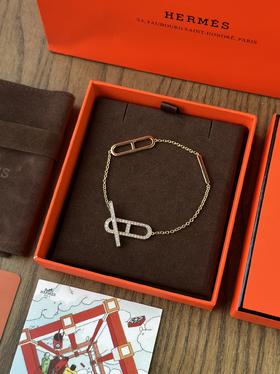 独家对版CNC数控精雕 精工高定 HERMES 爱马仕猪鼻手链带钻款 简约不失精致！大气不失优雅 款式好看又低调 上班佩戴不会觉得扎眼