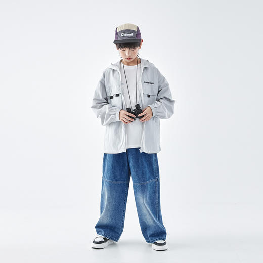 蓝汽水2026春季新款男童户外山系立体多口袋青少年轻量防泼水外套 商品图4