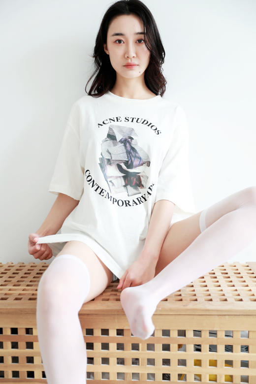 徽标大印花tee，宽松休闲半袖儿。白色图案圆领套头式t恤E012966 商品图9