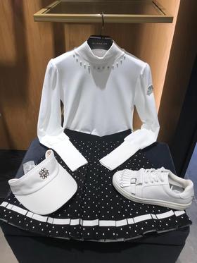 St家早春新款女士薄绒立领长袖上衣来了！袖口压褶拼接针织扁机袖，满满宫廷甜美淑女风范，钉钻和刺绣带钻徽章，细节处彰显优雅品质！薄绒弹力面料，秋冬打底，春季乍寒乍暖时直接单穿！