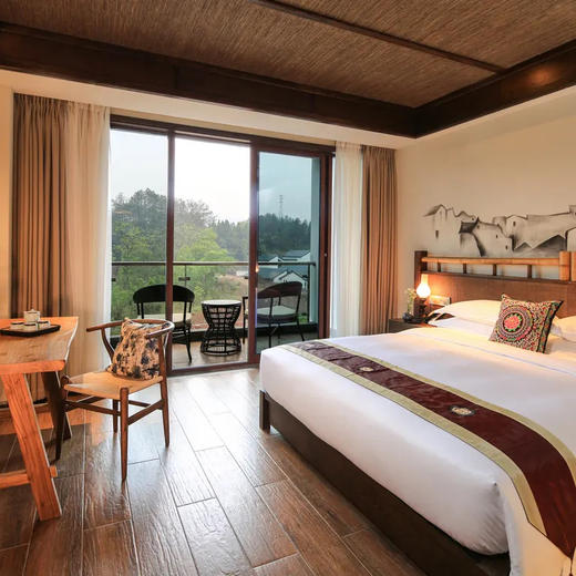 【星品驾到 | 旅居专享 | 周末不加价 | 赏花】安徽齐云山 | 齐云山白岳度假酒店旅居套餐，到手价499起/单人3晚，2人起订，入住景区官方酒店，徽式乡村画境推窗即见，逍遥游仙山~ 商品图5