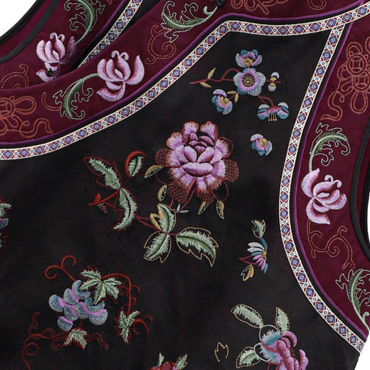 【咕咕同款】NANSONGSILK/NS新中式新款桑蚕丝国风圆领盘扣新中式重工刺绣马甲M1D536081Y南宋 商品图5