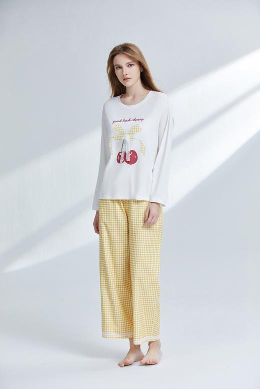 【7.5折限时特惠】【秀黛】女圆领樱桃蝴蝶结长袖套装莱赛尔棉氨纶柔软亲肤透气樱桃甜美可爱春秋家居服睡衣W1551001T【门店同款】 商品图0