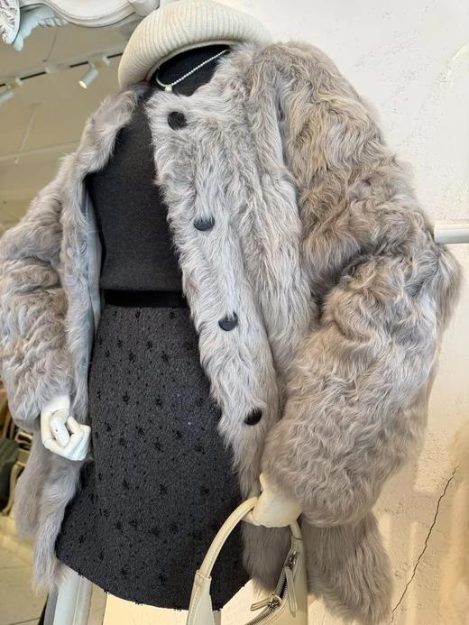 【门店同款】ENJOY冬季“暖冬软糖”小湖羊收腰皮草 168099868 商品图2