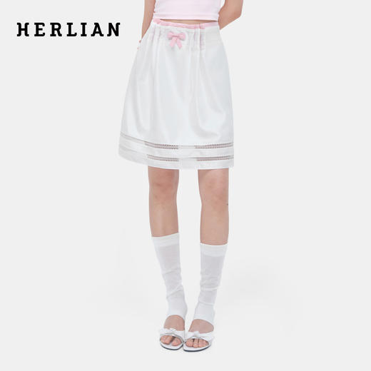 HERLIAN 2026年春季新品腰头抽褶设计白粉蝴蝶结A字裙女士半裙 商品图0