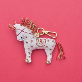 心艺手作：骏马迎福小马挂饰 Fortune Horse Stitched Bag Charm