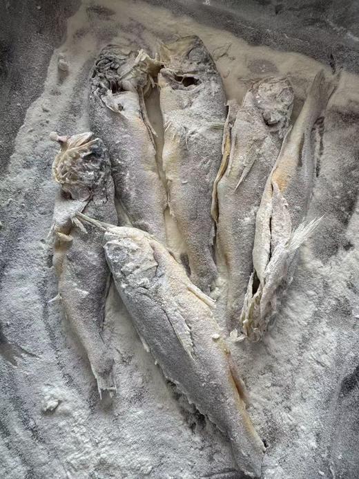 手作炸鱼组合丨渤海湾野生鱼，自家花生油炸制，金黄酥脆，解冻后空气炸锅加热8分钟即食。⭐️顺丰快递 商品图7