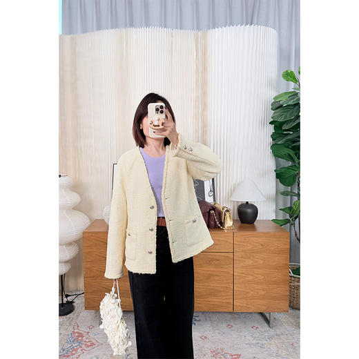 【非质量问题不退】人间宝藏 鹅黄色V领小香风外套 极致显瘦优雅 至减龄的小香款 商品图2