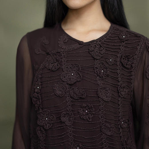 【林栖设计小店】手工钩花|鎏光溯影流木紫桑蚕丝拼飞片飘逸2026春新款国风真丝衫1961016 商品图2