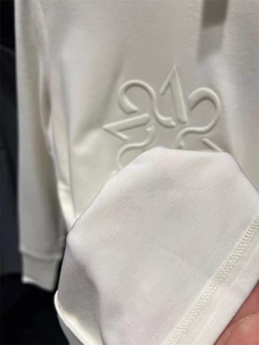 St家新款女士磨毛立领长袖来了！st原厂❗针织领袖立体logo上衣，注定是个爆款小衫，磨毛弹力面料，温温柔柔软软糯糯，超级百搭，真的很好看很好穿，看起来干干净净！ 商品图4