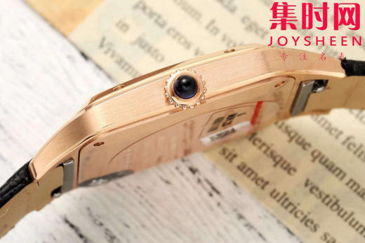 AF卡地亚山度士杜蒙系列 桑托斯大号 中性腕表 成熟魅力之典范 表盘尺寸43.5X31.4mm 小手腕男生福音 商品图6