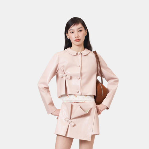 HERLIAN 2026年春季新品掐褶设计粉调皮短款PU皮女士修身外套 商品图2