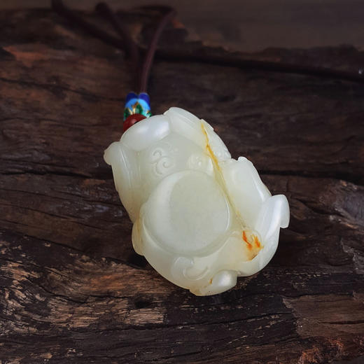 【天然正品】天然精品新疆籽料细腻油润度佳瑞兽和田玉吊坠项链37.6*24.5*28.1MM（皆取最大值）170126NJS57 商品图7