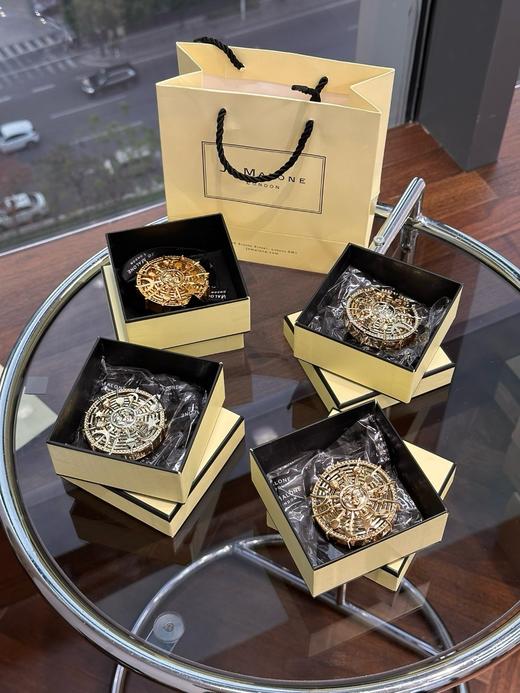 祖马龙新款太阳花车载香薰 商品图3