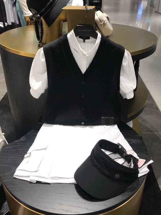 St家新款女士羊毛🦙针织背心来了！高品质原厂面料❗️市面上版本太多，真正用了这种高品质羊毛的几乎就只有我们家。经典款，永不过时！上身松弛自然，舒适度极高，一衣多穿，简直宝藏款！ 商品图0