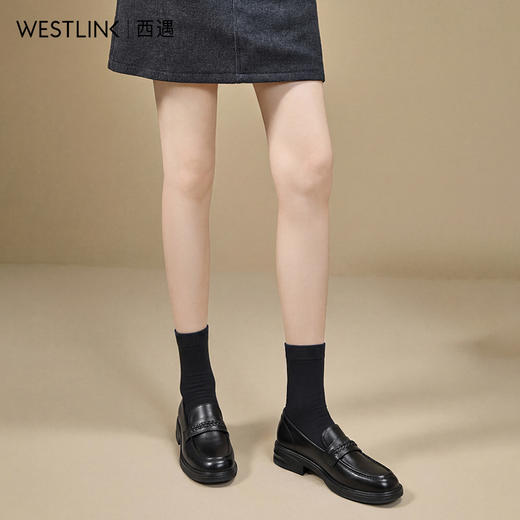 西遇厚底乐福鞋女2026春季新款英伦风小皮鞋一脚蹬黑色通勤单鞋V0166212 商品图2