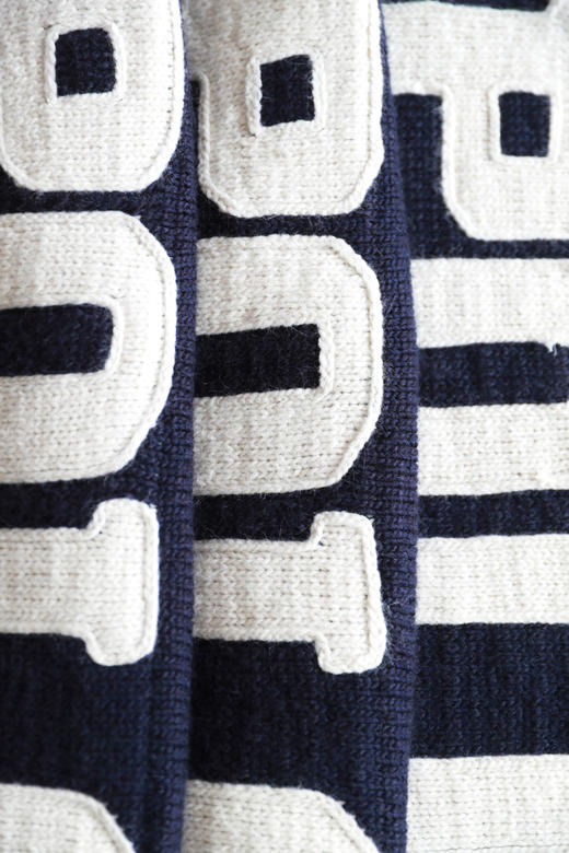 东都限定，怎么会这么温柔。胸口小标+背后大印花粗线毛衣E012988 商品图13