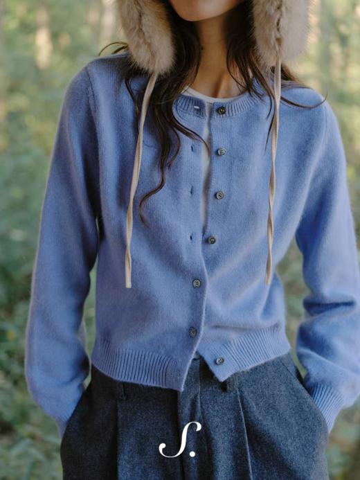 shyshystill/shy202510076/羊毛兔毛天然保暖小版型好穿两色开衫 商品图2