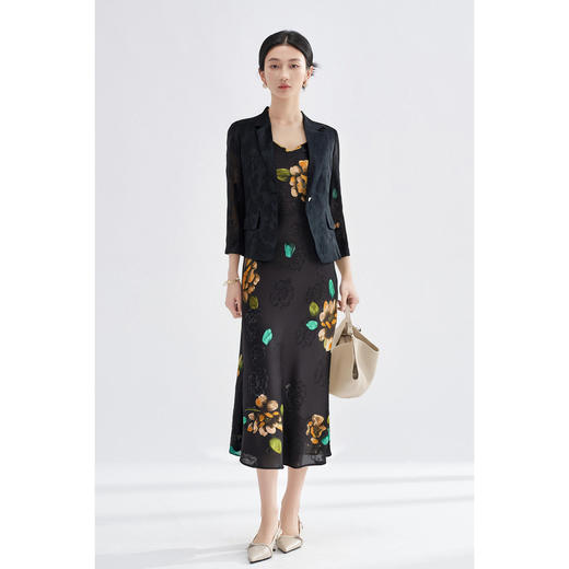 剩S/M/XL/XXL 米思阳 提花外套印花吊带裙套装 秋季肌理感外套配级感光泽吊带连衣裙4665 商品图4