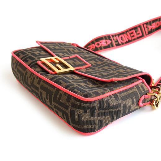 【95新】FENDI芬迪Baguette手袋8BR600中号老花拼红色Baguette法棍包单肩斜挎包女士270126AK34 商品图6