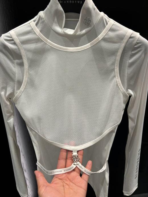 St新款夏季女士薄款防晒长袖上衣来啦！作品巧妙融合法式优雅与实用功能，主打舒适质感！大家都知道它家zp的面料舒适性是很高的, 即使是功能面料也能做到细腻顺滑, 薄料子！ 商品图5