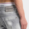 DSQUARED2 男士字母徽标贴片水洗修身扭纹牛仔裤 灰色 S74LB1870 S30260 852 商品缩略图3