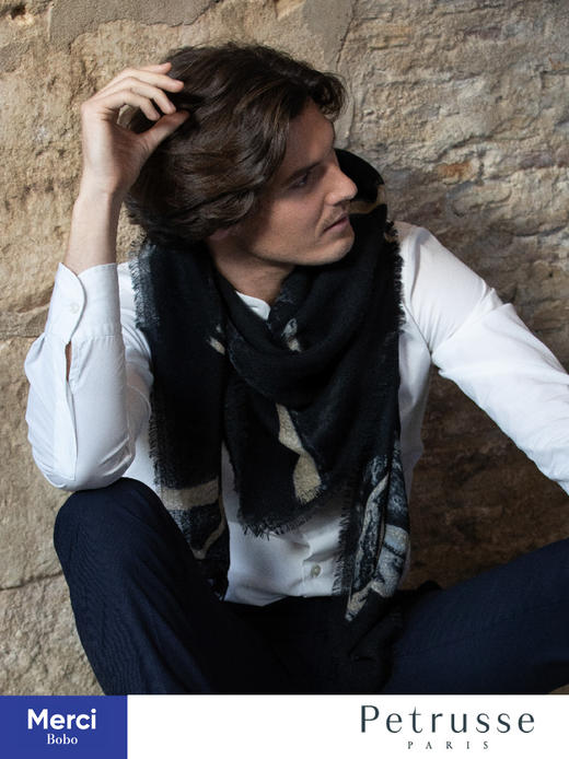 【马年图腾】Petrusse 贝图丝 Allure 倾城 羊毛真丝方巾 商品图11