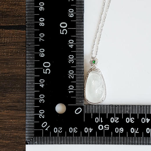 【天然正品】A货翡翠AU750白金镶钻镶天然细腻木那雪花棉白色冰种如意（万事如意）翡翠吊坠项链31.5*14.8*7.9MM（皆取最大值）190126NJS22 商品图3