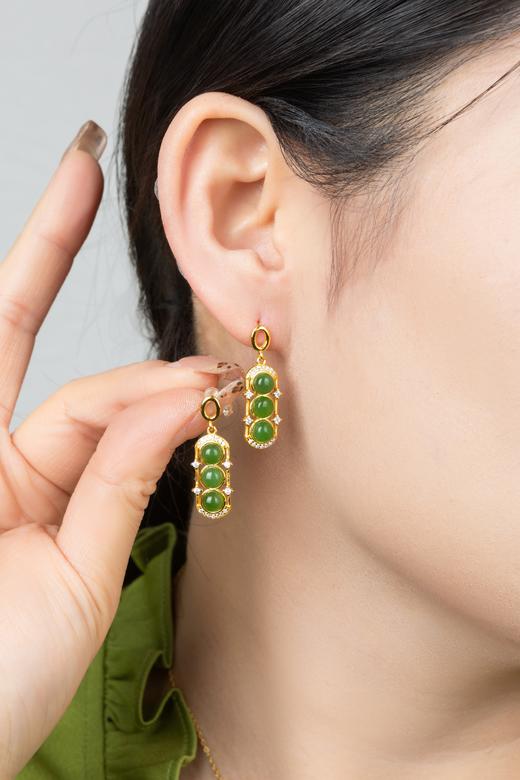 【带证书】【和田玉专场】【金属配件均为925银】💚多款吊坠、耳饰，耳畔摇曳的翠色生姿，颈间垂落的静谧流光。每一件，都是时光沉淀的礼物 商品图8