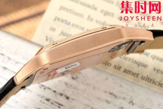 AF卡地亚山度士杜蒙系列 桑托斯大号 中性腕表 成熟魅力之典范 表盘尺寸43.5X31.4mm 小手腕男生福音 商品图7