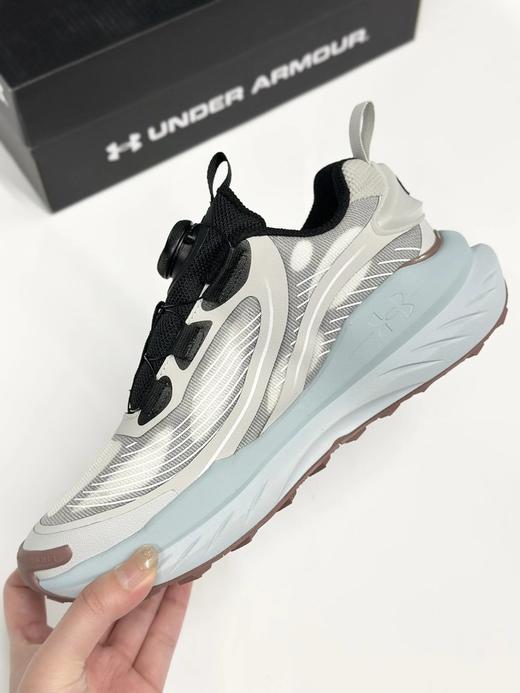 安德玛BOA旋钮HOVR底跑鞋 | 免系带设计穿脱便捷、HOVR缓震科技软弹回弹、适合跑步、训练等多种运动场景、脚感舒适 商品图4