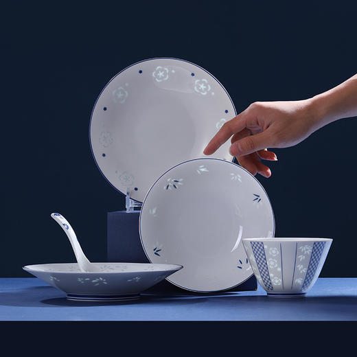 玉柏青花梅兰竹菊15头餐具套组4人食 商品图1