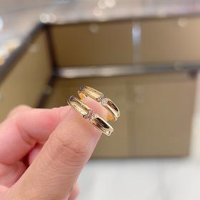 2楼老凤祥玫瑰金钻石对戒吊牌价8130 秒杀价6506