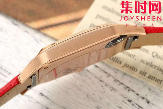 AF卡地亚山度士杜蒙系列 桑托斯大号 中性腕表 成熟魅力之典范 表盘尺寸43.5X31.4mm 小手腕男生福音 商品图7