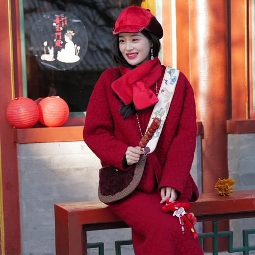 游马山林 重工刺绣羊毛绒织锦马鞍包 内附精美织锦安全内袋 商品图3