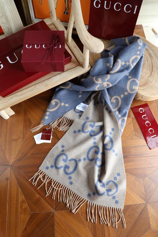 【代购级 出入专柜无压力】古驰经典大G 双面提花流苏围巾 无敌显气质 日常百搭还显质感！越看越爱！ 比传统的棕色还要好看 棕色围巾太多了尝试一下牛仔蓝拼棕色 清新的秋冬不挑人 ！ 商品图5