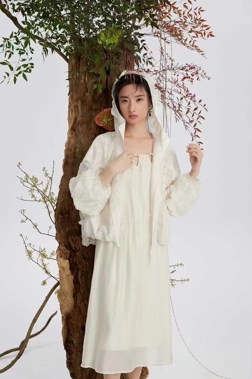 ANSUABEL 高级设计重工刺绣防晒休闲外套 22287 商品图1