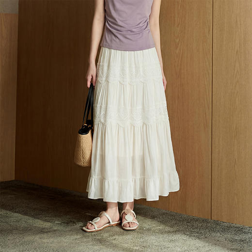 西遇法式温柔风松紧腰半身裙女2026春季新款高腰镂空勾花A字长裙E0060120 商品图4