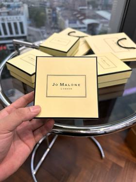 祖马龙新款太阳花车载香薰